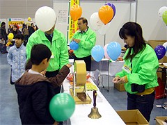 県内産・国産の加工食品（無添加・低添加）の 展示・販売